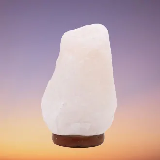 Bílá solná lampa z Himalájí 1,5–2 kg – novinka | Elegantní přírodní osvětlení pro harmonii a čistý vzduch