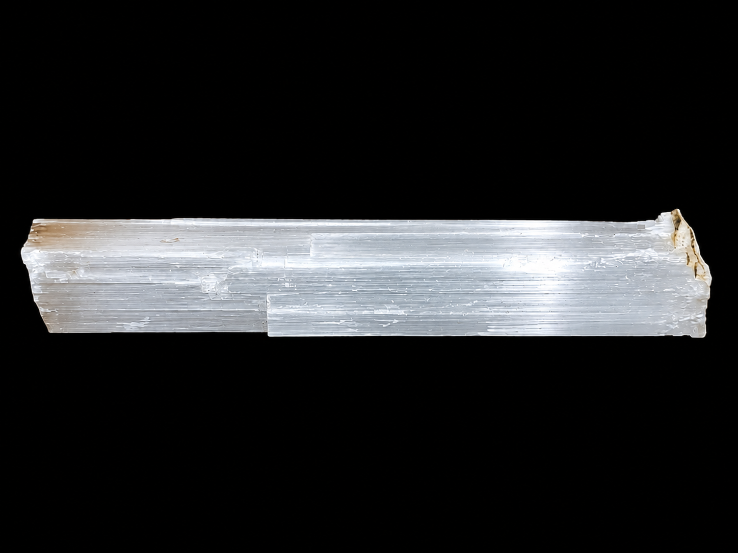 Obří selenitový krystal 2 kg – 40 cm, silný exkluzivní energetický kámen