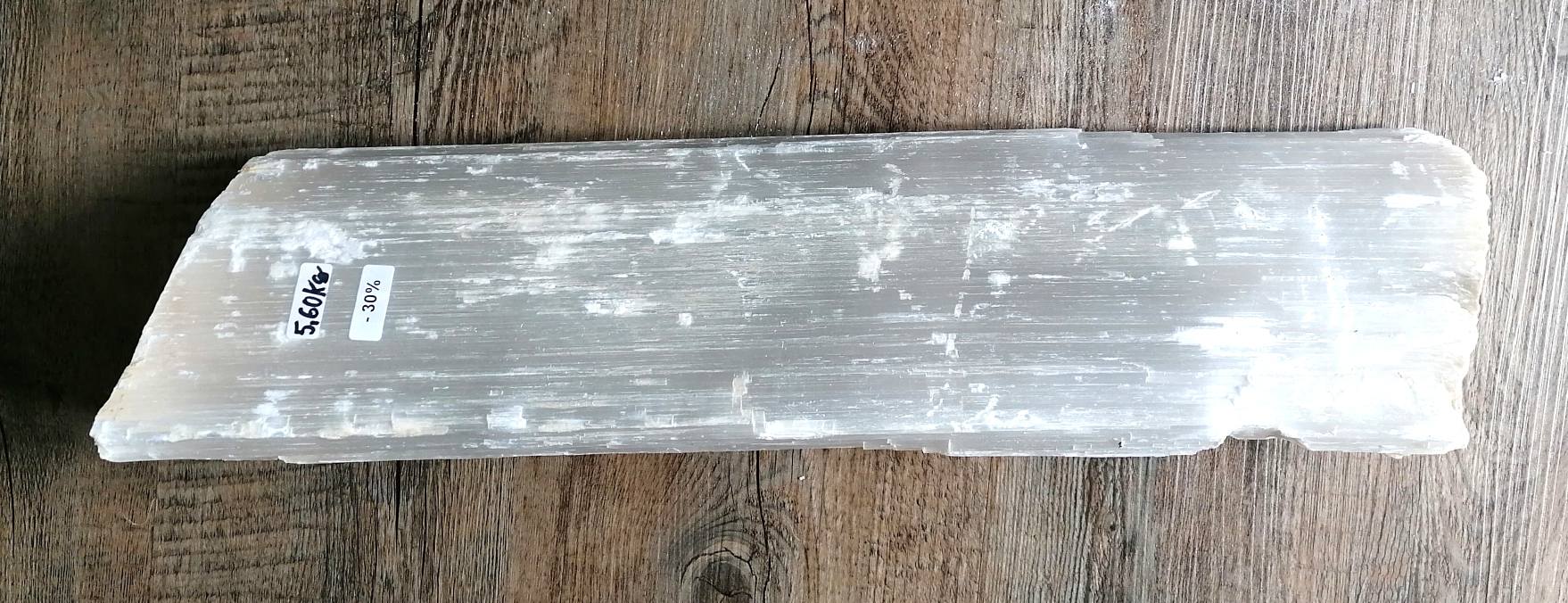 Obří selenitový krystal 5,6 kg – 43 cm, silný energetický kámen