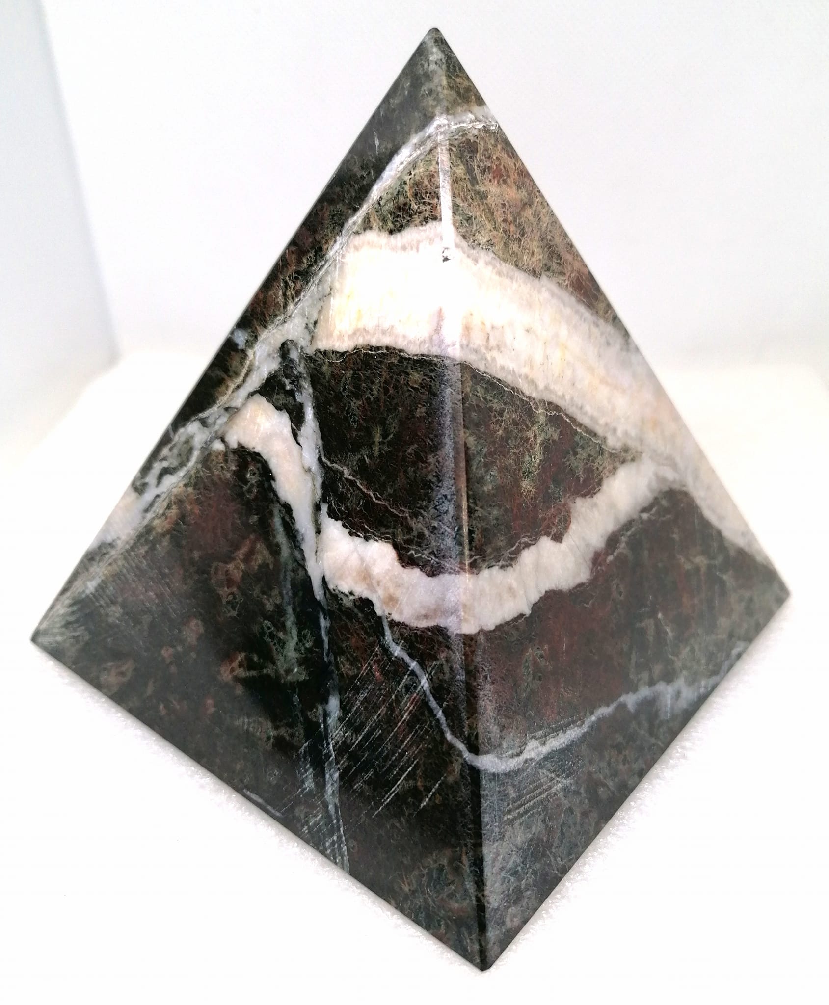 Exklusivní onyxová pyramida 10cm
