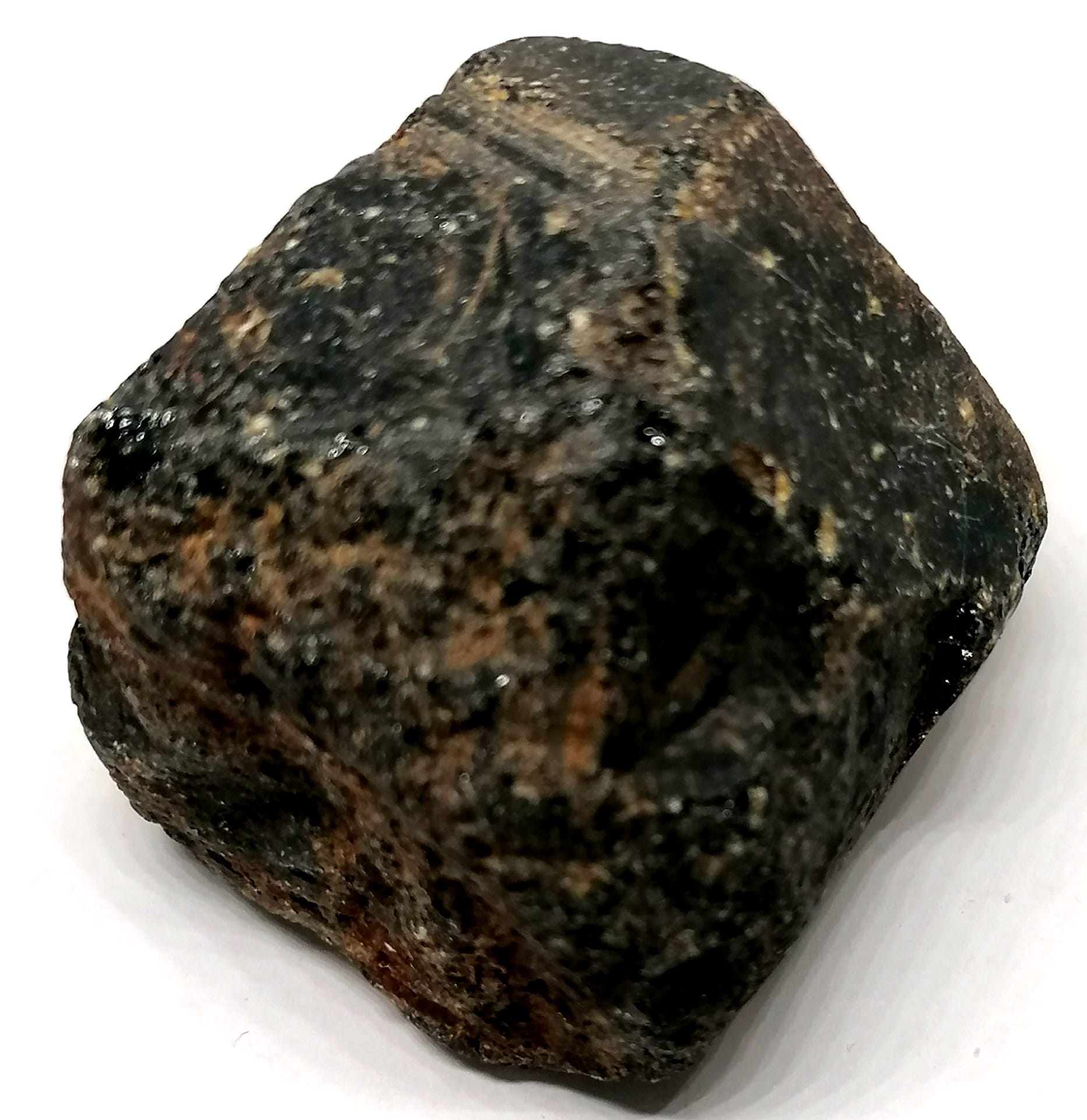 Granát černý, přírodní bez úprav, 167 g