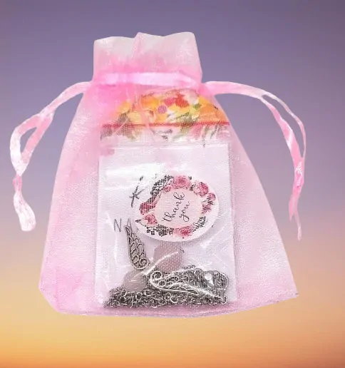 Dárkové balení - anděl z růženínu s řetízkem z chir. oceli