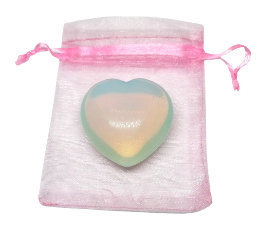 Srdíčko z opalitu v šifonovém sáčku