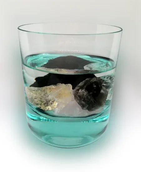 Krystalová harmonizační sada na přípravu krystalové vody – 180 g minerálů pro očistu a vitalitu