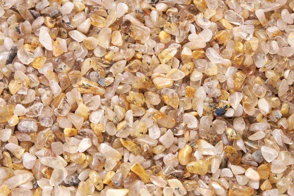 Křišťál s rutilem chips tromlovaný, balení 100 g