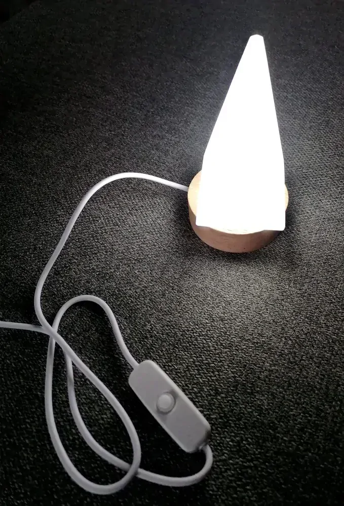 Osvětlený podstavec LED pod kameny a minerály – USB napájení, ideální pro feng shui