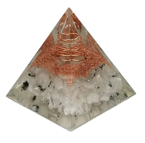 Orgonitová pyramida s měsíčním kamenem a spirálou života