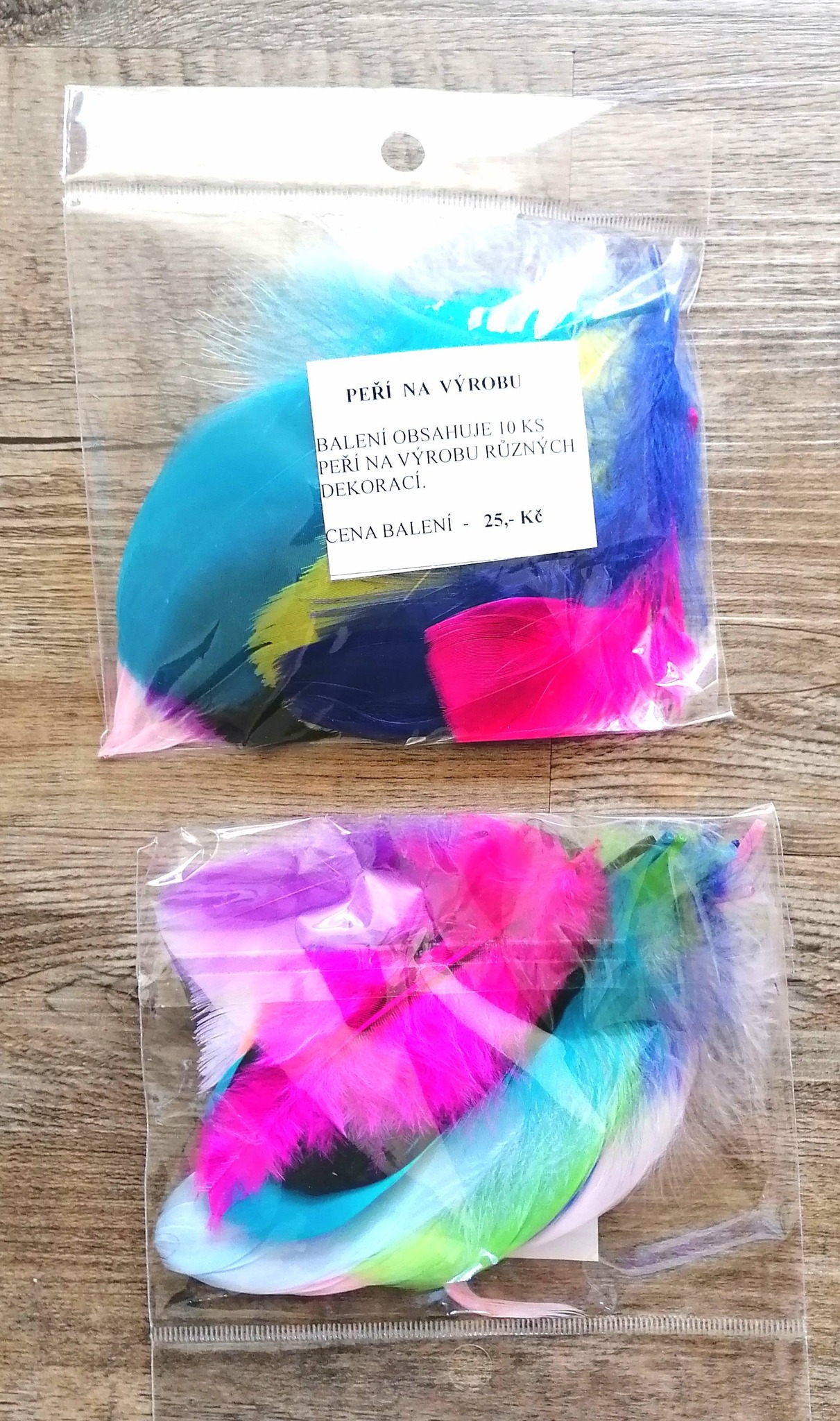 Dekorační peří MIX barev 10 ks (10–13 cm) pro lapače snů