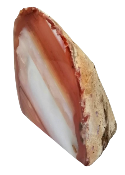 Achátová pecka hnědá, půlka o váze 220 g