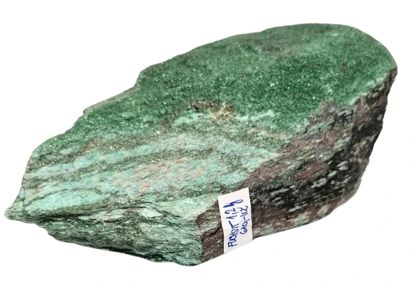 Fuchsit (muskovit) 1,2 kg – velký přírodní blok, harmonizační kámen