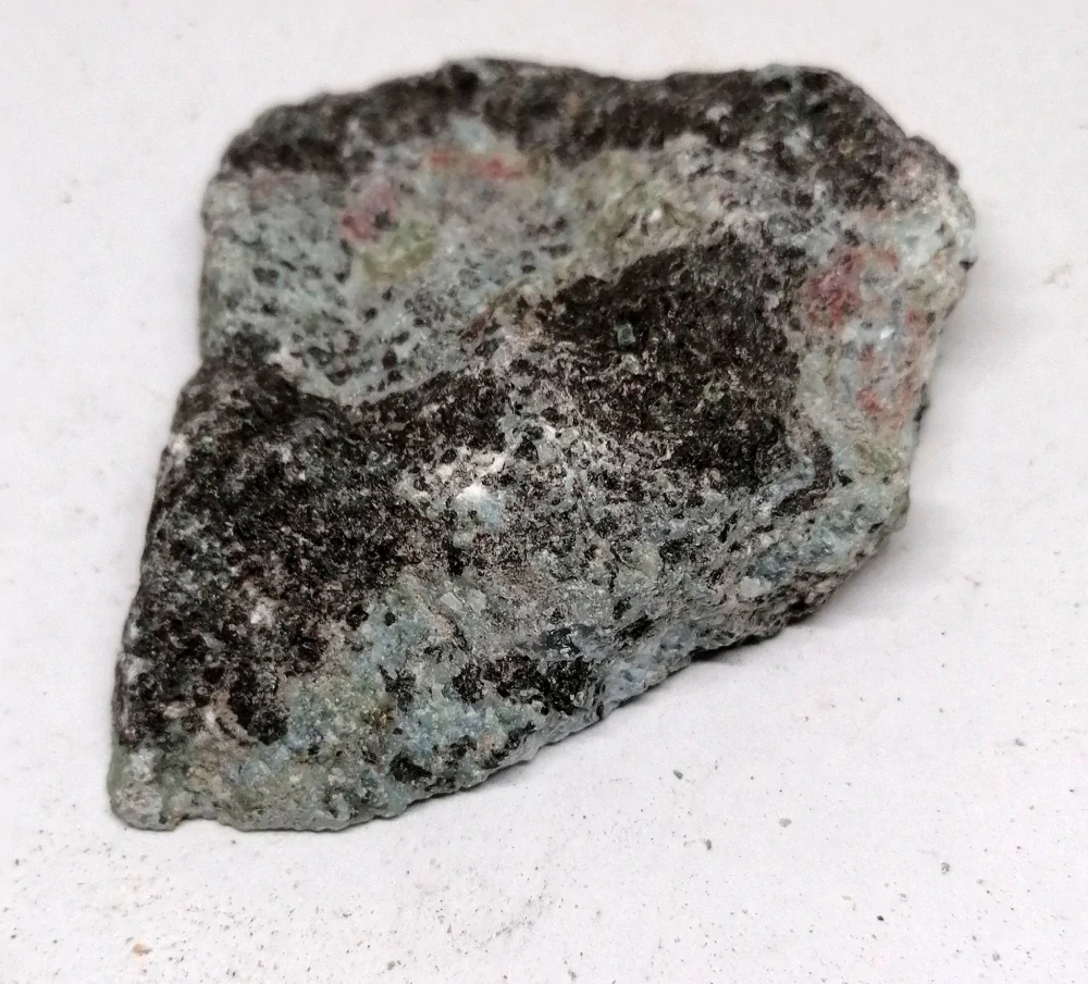 Larimar částečně leštěný 35 g