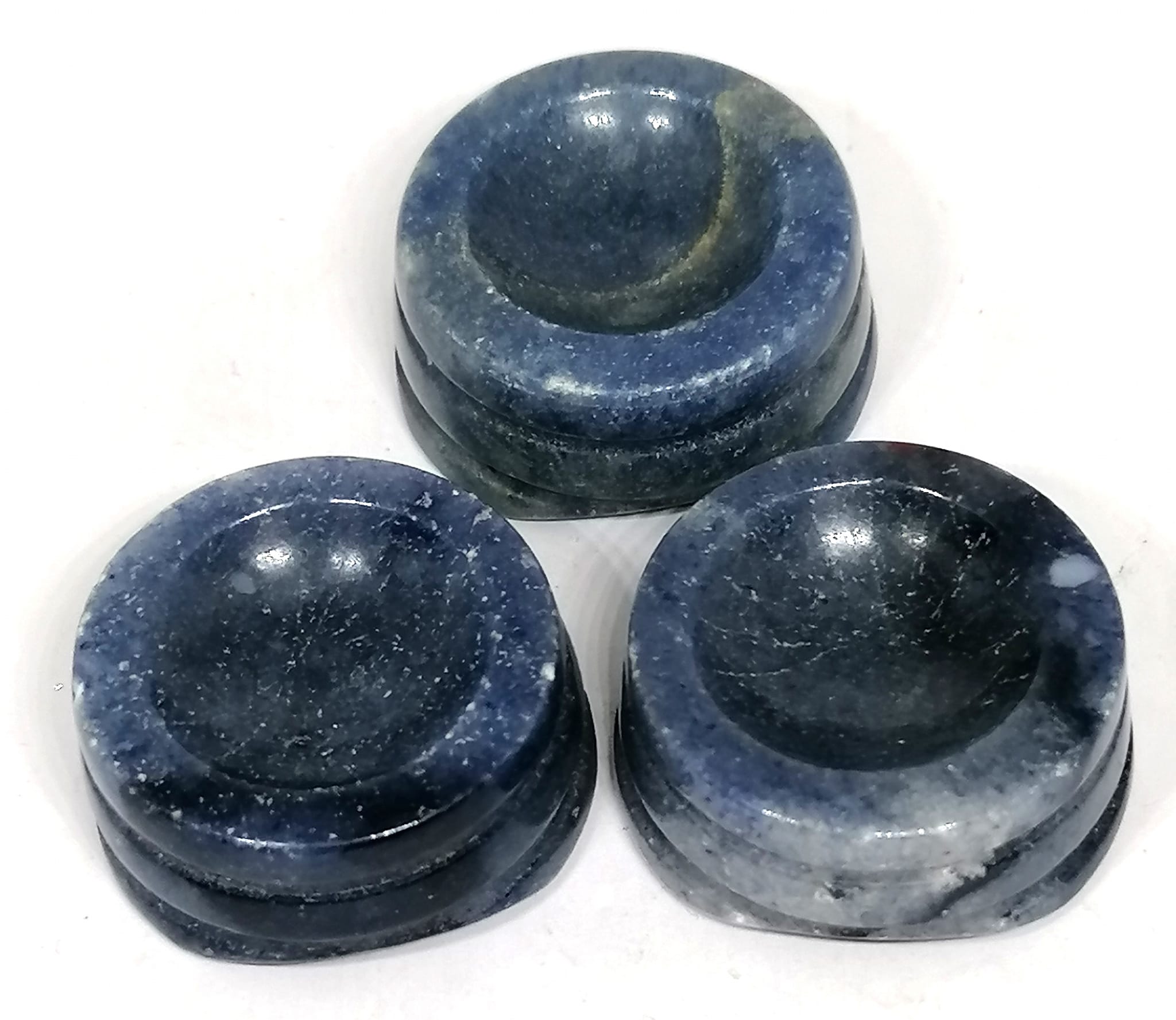 Stojánek na koule ze sodalitu