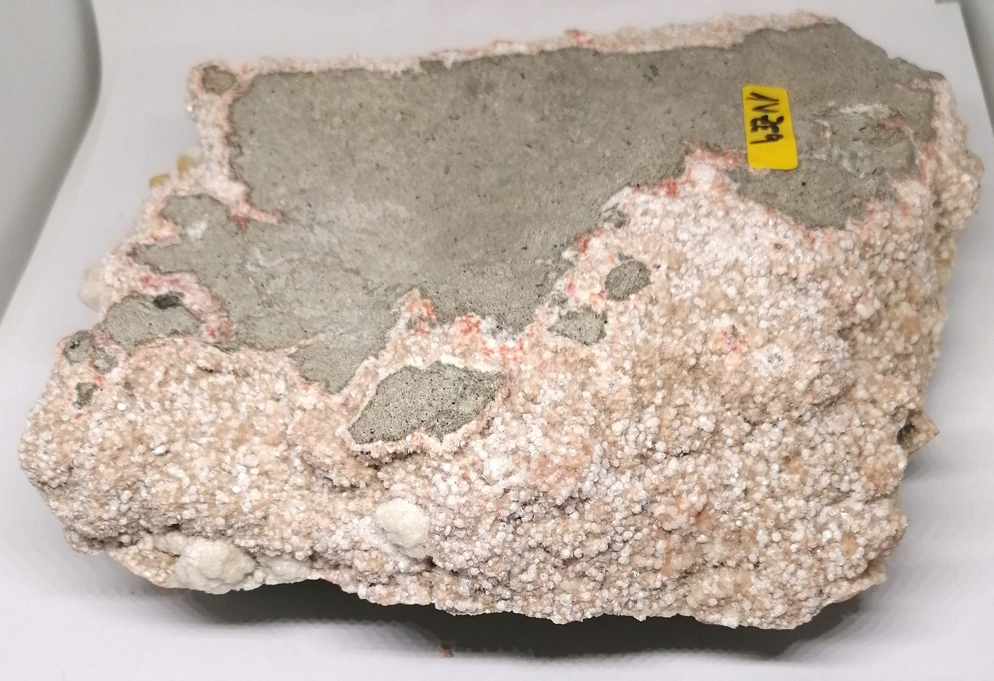 Apofylit /natrolit/ Mariánská skála,Ústí n.L