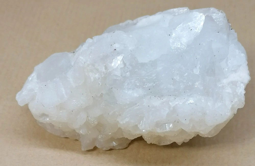 Zeolitová drůzička o váze 152 g