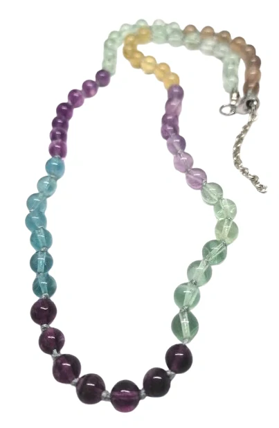 Ručně vyráběný fluoritový náhrdelník s komponenty z chirurgické oceli