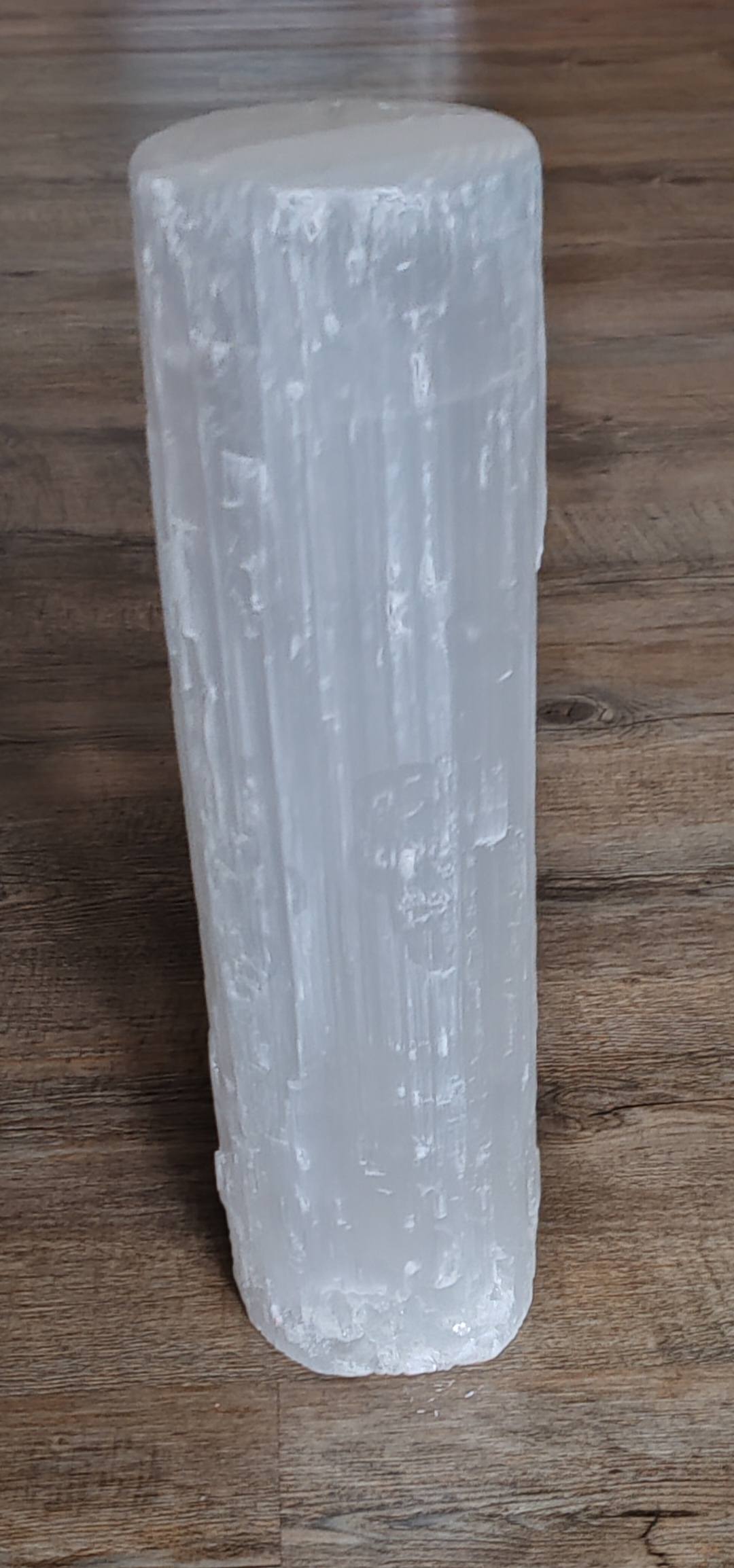 Selenitová lampa – surový válec 35 cm (Maroko)