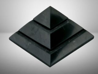Šungitová pyramida Saqqara, Džoserova pyramida 6 cm
