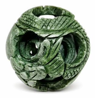 Esoterická nefritová koule 9 cm – 4 typy nefritu v jedné kouli pro feng shui