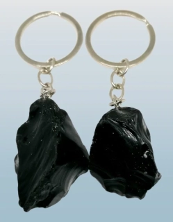 Obsidiánová klíčenka s přírodním minerálem