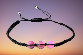 Shamballa náramek s růžovým achátem – jemnost, láska a vnitřní klid