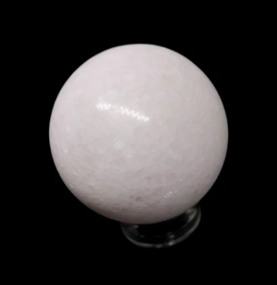 Křemen bílý velká koule cca 5 cm