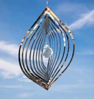 Harmonizační spirála Kapka s křišťálovou koulí 10 × 15 cm – Feng Shui dekorace pro klid a energii