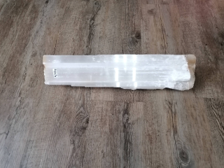 Selenitový krystal 4,2 kg – délka 44 cm, silný energetický kámen
