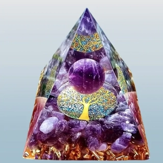 Orgonitová pyramida s ametystem a Stromem života 5 cm – energetická ochrana a harmonie