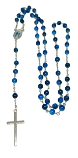 Modrý růženec z bižuterních korálků – elegantní duchovní doplněk, délka 50 cm