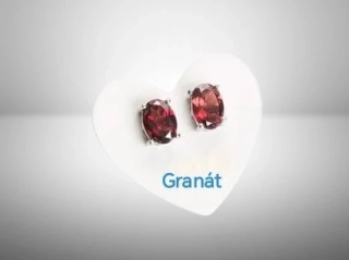 Granátové náušnice z chirurgické oceli 5×7 mm