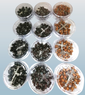 Sada 12 dřevěných růženců – modlitební pomůcka v krabičce 