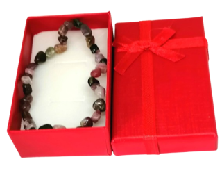 Dárkově balený turmalínový náramek – přírodní nepravidelné kameny 6–8 mm