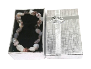 Dárkově balený Achát Botswana náramek (přírodní nepravidelné kameny 6–8 mm
