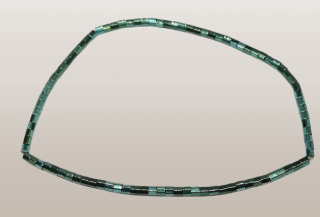 Jemný hematitový náramek modrozelený