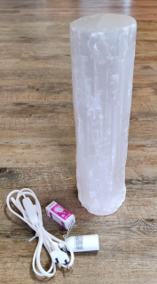 Selenitová lampa – surový válec 39 cm (Maroko)