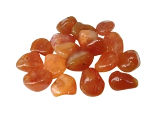 Tromlovaný karneol z Botswany – menší kámen velké síly (cca 1- 2 cm)