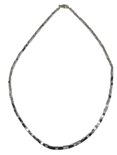 Hematit stříbrný náhrdelník z kostiček 45 cm