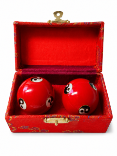 Červené meditační – relaxační čínské Feng Shui koule 4 cm – Jin Jang