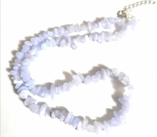 Chalcedonový náhrdelník sekaný, krátký - cca 48 cm
