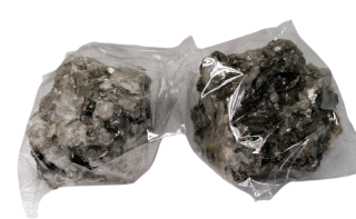 Lithium cinvaldit  - ČR, větší kusy