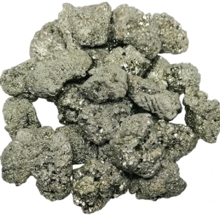 Pyrit zlatý – přírodní kámen hojnosti a ochrany, velikost cca 3–4 cm (1 kus)