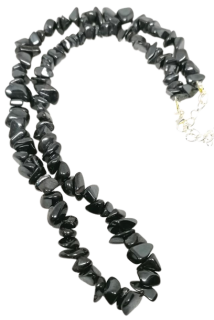 Hematitový náhrdelník – krátký, sekaný minerál, délka cca 45 cm | Přírodní šperk pro uzemnění a sílu