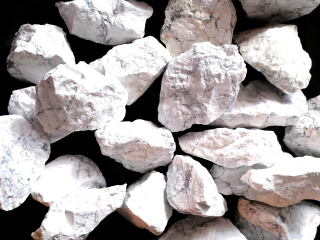 Magnezit natur (100–200 g) | surový kámen ze Zimbabwe