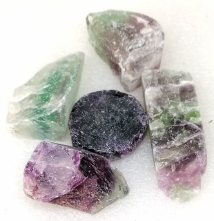 Přírodní duhový fluorit surový 100 g | Feng Shui minerál z Číny