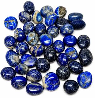 Lapis lazuli – maličký tromlovaný kámen S | moudrost, intuice a komunikace