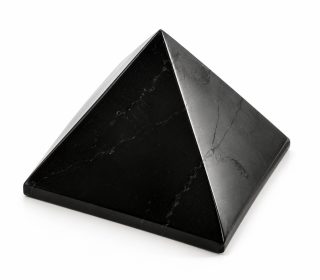 Šungitová pyramida 3 cm – energie a ochrana před zářením (AKCE)